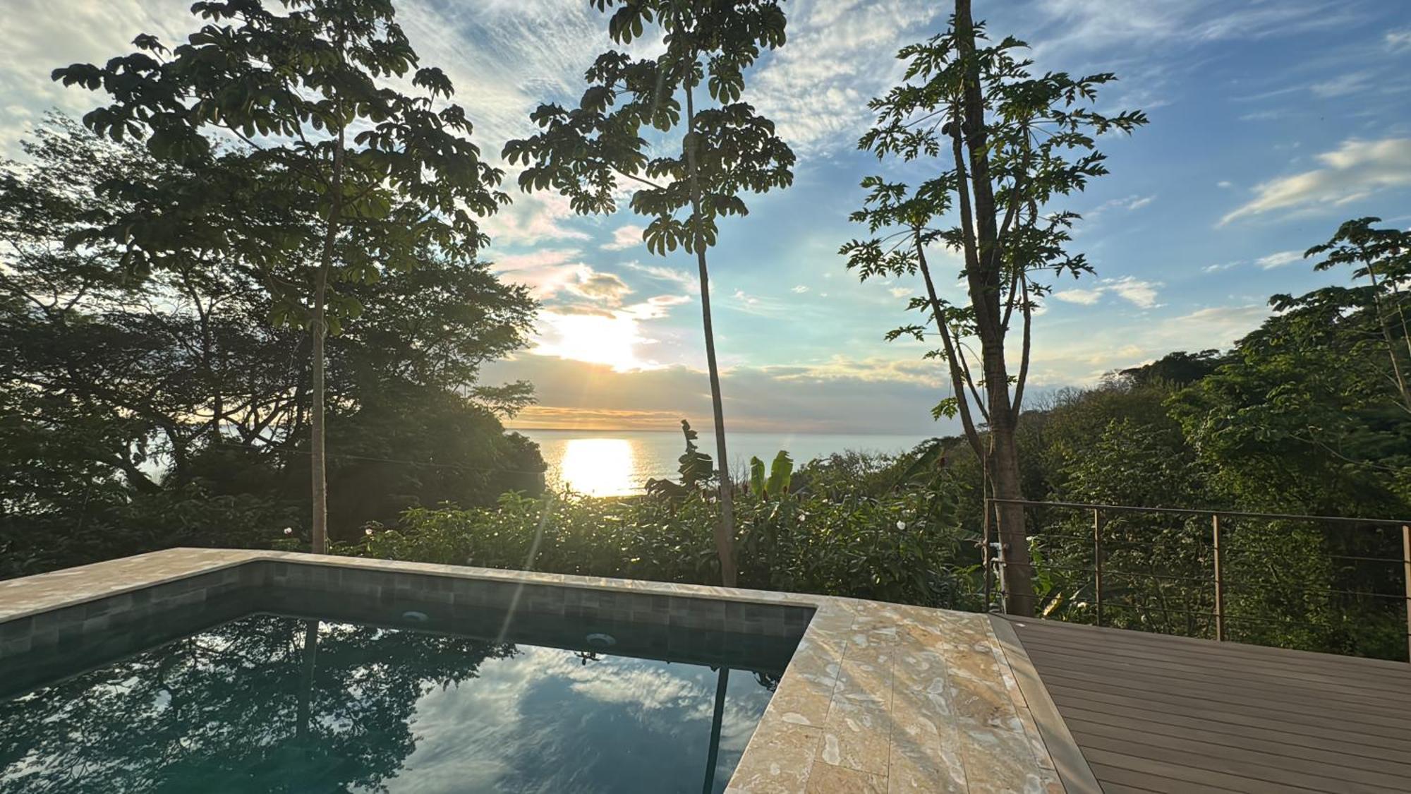 Casa Luna - Private Suites With Ocean View, Pool, Ac, Wifi Playa Santa Teresa  Buitenkant foto
